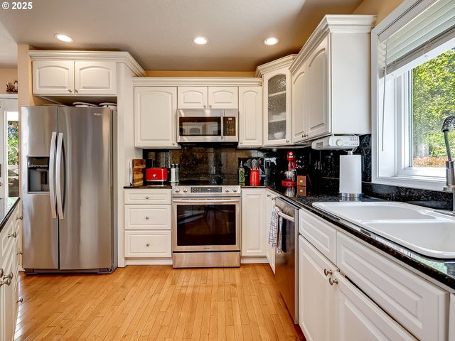 103 LAKESIDE Dr, Mossyrock, WA 98564