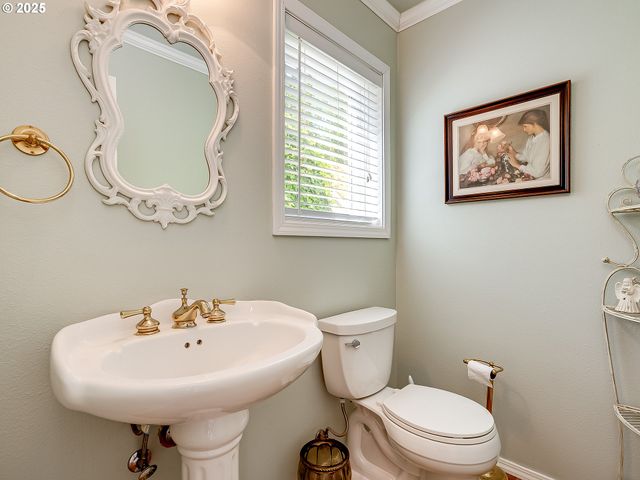 103 LAKESIDE Dr, Mossyrock, WA 98564