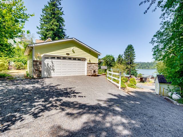 103 LAKESIDE Dr, Mossyrock, WA 98564