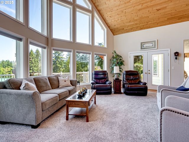 103 LAKESIDE Dr, Mossyrock, WA 98564