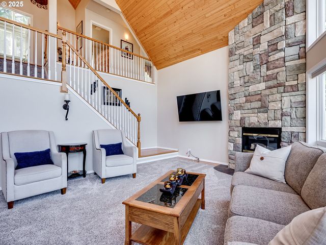 103 LAKESIDE Dr, Mossyrock, WA 98564