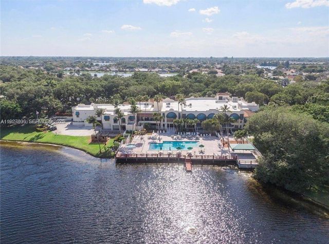 9431 Live Oak Pl 205, Davie, FL 33324