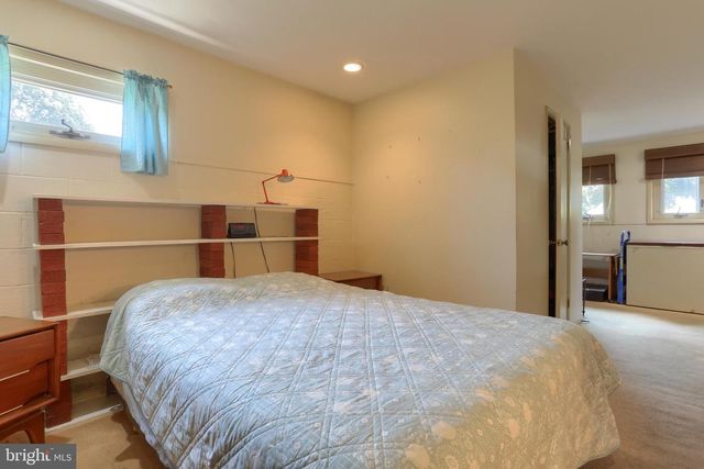 204 OAK ST, Richland, PA 17087