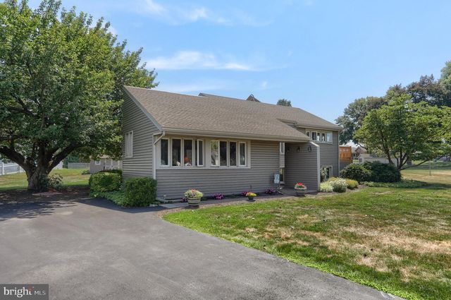 204 OAK ST, Richland, PA 17087