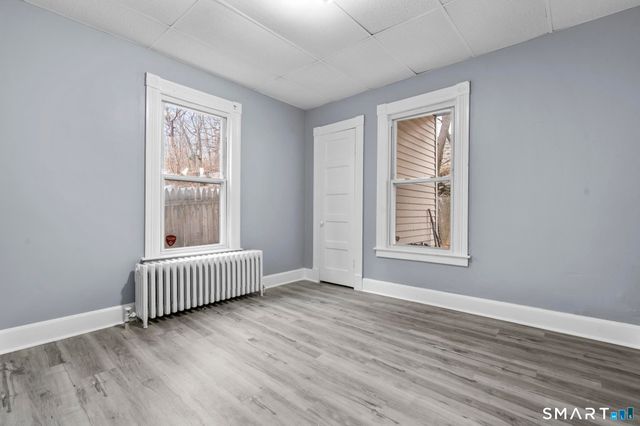 16 Plaza Avenue, Waterbury, CT 06710