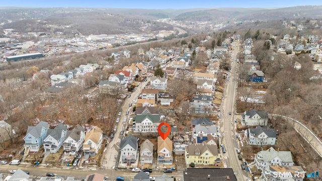 16 Plaza Avenue, Waterbury, CT 06710