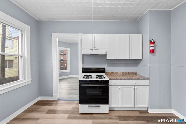 16 Plaza Avenue, Waterbury, CT 06710