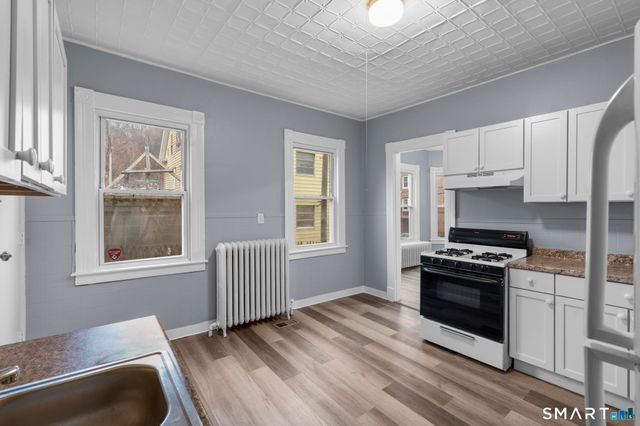 16 Plaza Avenue, Waterbury, CT 06710