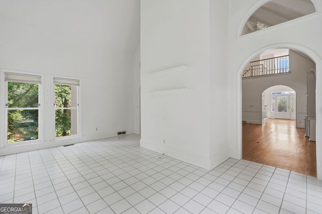2285 Littlebrooke Trace, Dunwoody, GA 30338