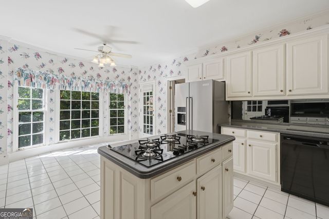 2285 Littlebrooke Trace, Dunwoody, GA 30338