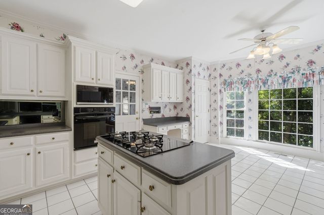 2285 Littlebrooke Trace, Dunwoody, GA 30338
