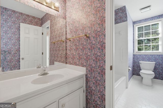 2285 Littlebrooke Trace, Dunwoody, GA 30338