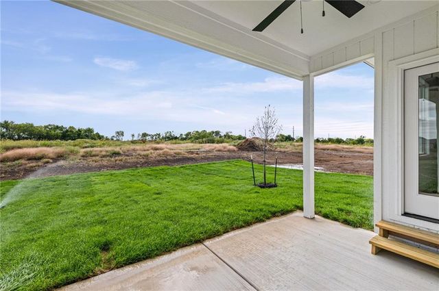 18949 W 193rd Terrace, Spring Hill, KS 66083