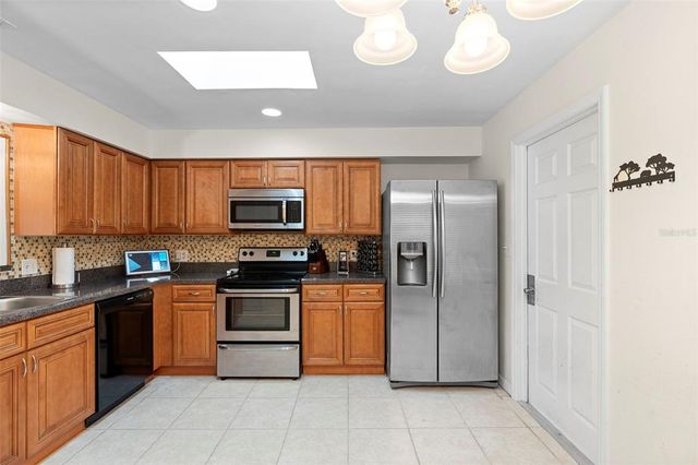 318 PEGGY CIRCLE NE, Palm Bay, FL 32907