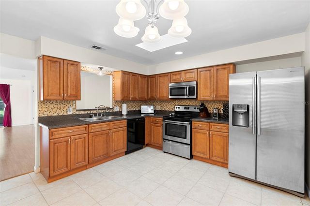 318 PEGGY CIRCLE NE, Palm Bay, FL 32907