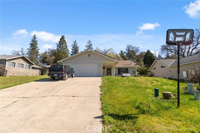 40875 Griffin, Oakhurst, CA 93644
