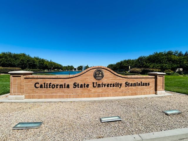 4638 Cherry Blossom Ln, Turlock, CA 95382