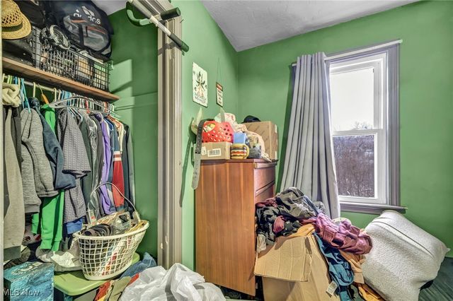 428 Canova Drive, Akron, OH 44319