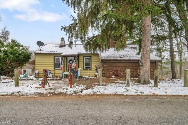 428 Canova Drive, Akron, OH 44319