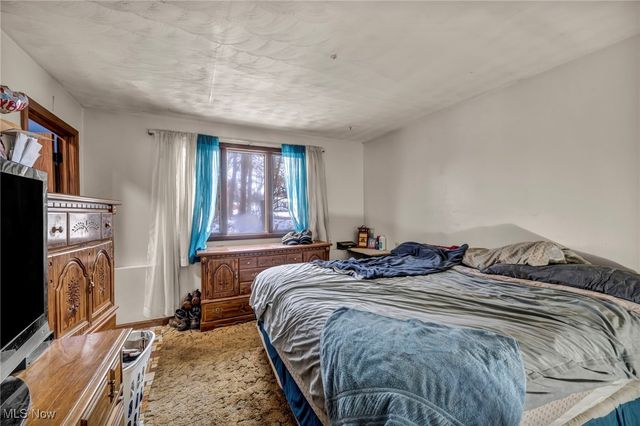 428 Canova Drive, Akron, OH 44319