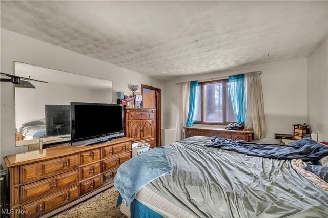 428 Canova Drive, Akron, OH 44319