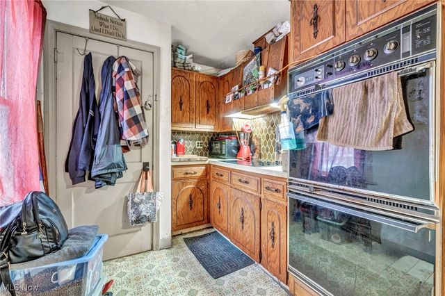 428 Canova Drive, Akron, OH 44319