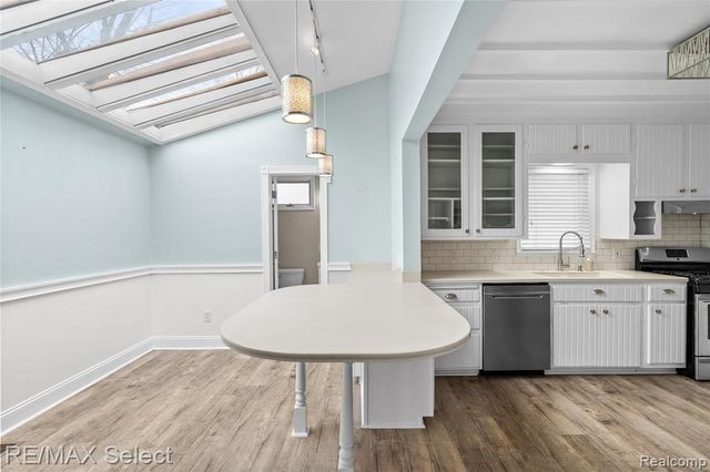 11501 Torrey Road, Fenton, MI 48430