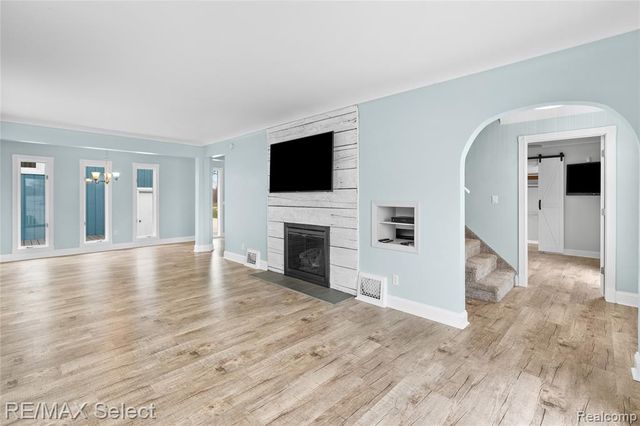 11501 Torrey Road, Fenton, MI 48430