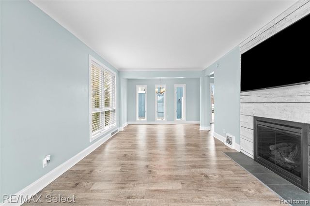 11501 Torrey Road, Fenton, MI 48430