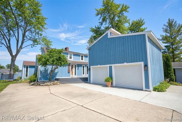 11501 Torrey Road, Fenton, MI 48430