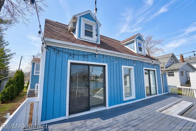 11501 Torrey Road, Fenton, MI 48430