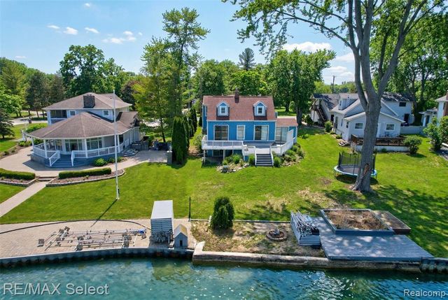 11501 Torrey Road, Fenton, MI 48430