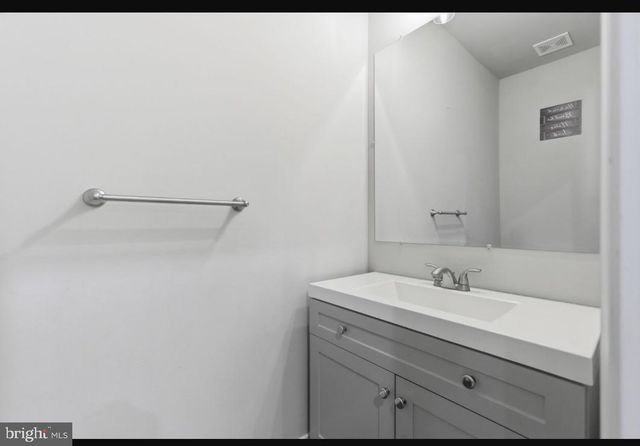 4802 LEROY GORHAM DR, Capitol Heights, MD 20743