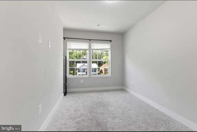 4802 LEROY GORHAM DR, Capitol Heights, MD 20743