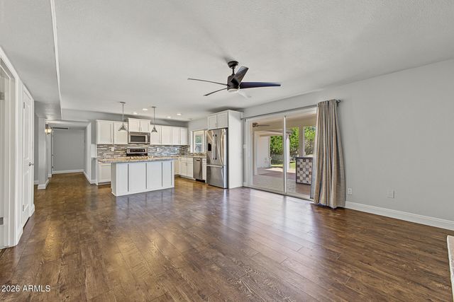 13015 N 49TH Place, Scottsdale, AZ 85254