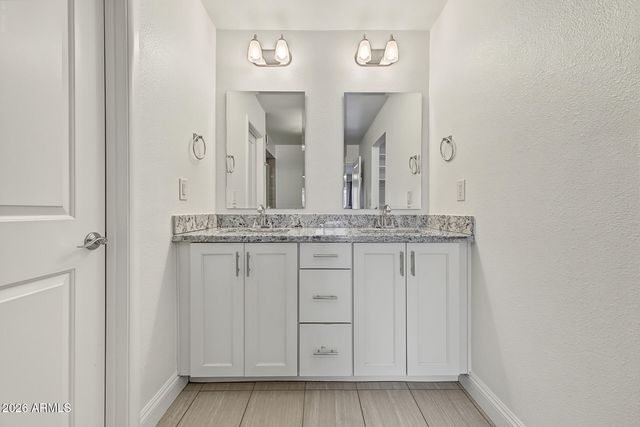 13015 N 49TH Place, Scottsdale, AZ 85254