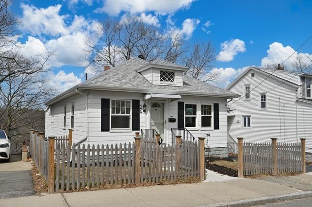 26 Gaston St, Medford, MA 02155