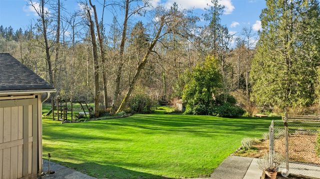 17055 37th Avenue NE, Lake Forest Park, WA 98155