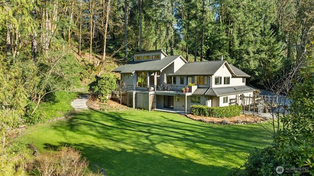 17055 37th Avenue NE, Lake Forest Park, WA 98155