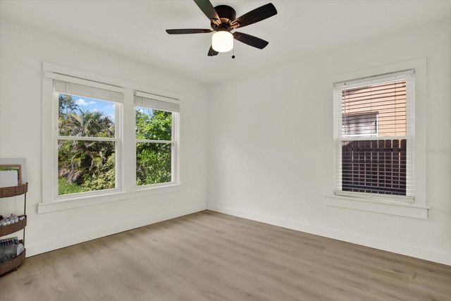 4828 6TH AVENUE S, St Petersburg, FL 33711