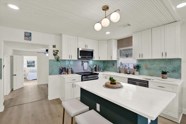 4828 6TH AVENUE S, St Petersburg, FL 33711