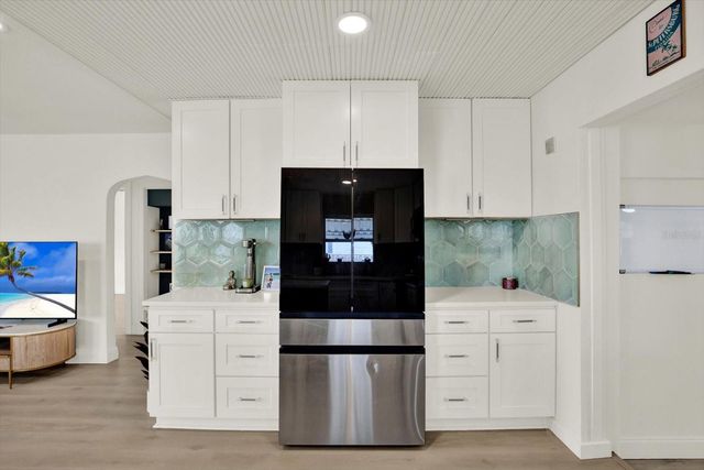 4828 6TH AVENUE S, St Petersburg, FL 33711