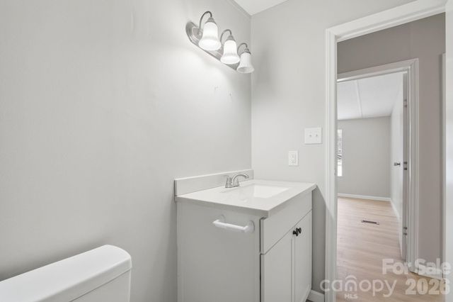 517 Ridgeway Place SW, Lenoir, NC 26845