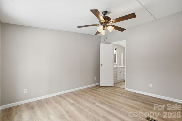 517 Ridgeway Place SW, Lenoir, NC 26845