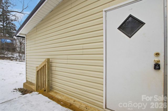 517 Ridgeway Place SW, Lenoir, NC 26845