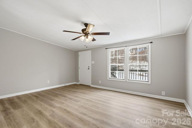 517 Ridgeway Place SW, Lenoir, NC 26845