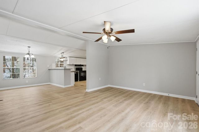 517 Ridgeway Place SW, Lenoir, NC 26845