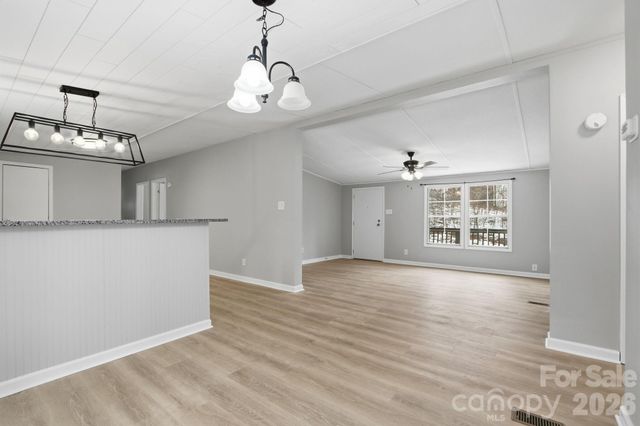 517 Ridgeway Place SW, Lenoir, NC 26845