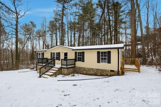 517 Ridgeway Place SW, Lenoir, NC 26845