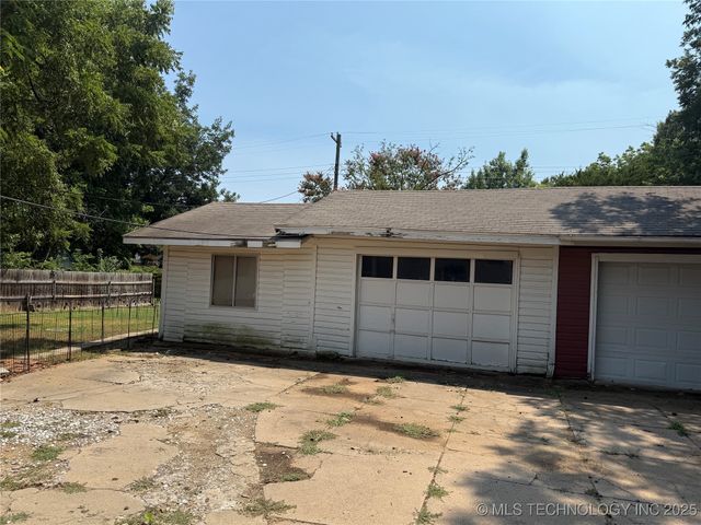 1306 McLish, Ardmore, OK 73401